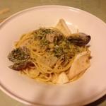 魚介類と気分野菜のペペロンチーノ