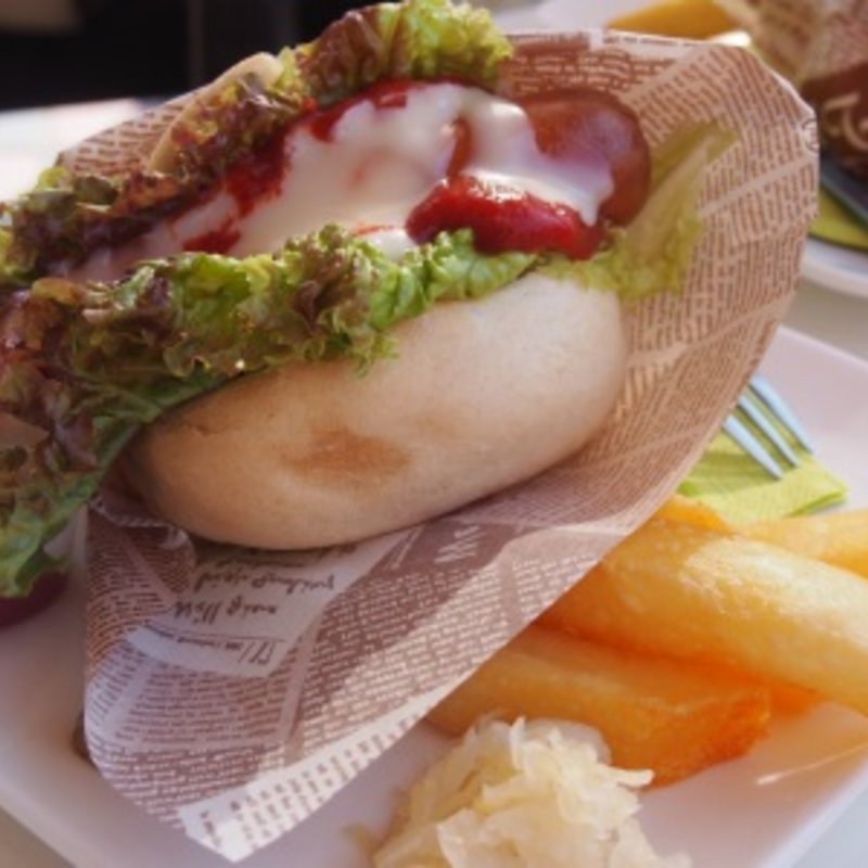 ブルストバーガープレート(アンペルマン カフェ （AMPELMANN Cafe）)