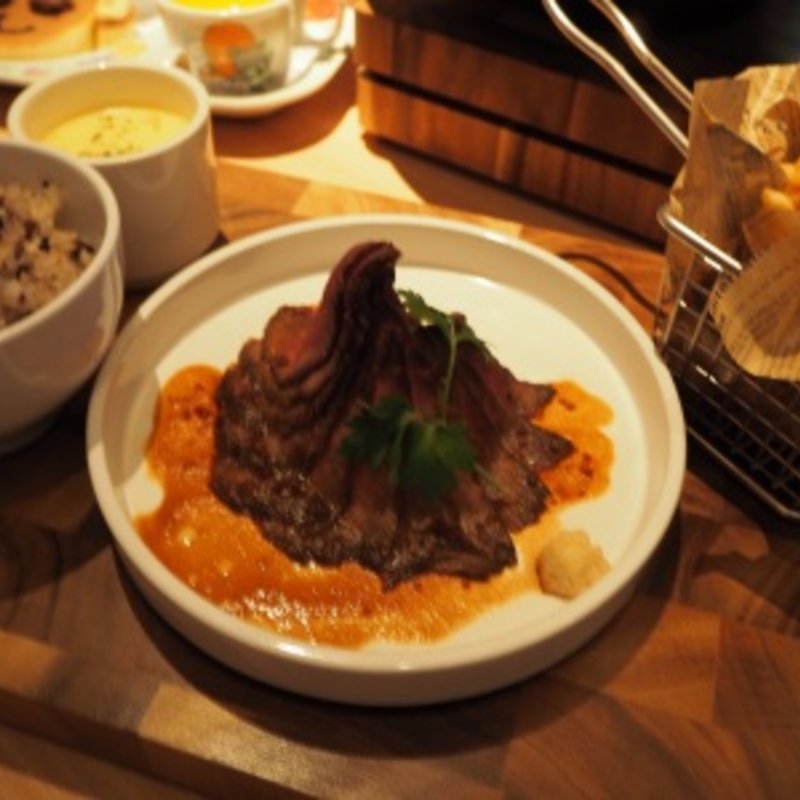 総料理長自慢の特製ローストビーフ(KICHIRI 新宿)