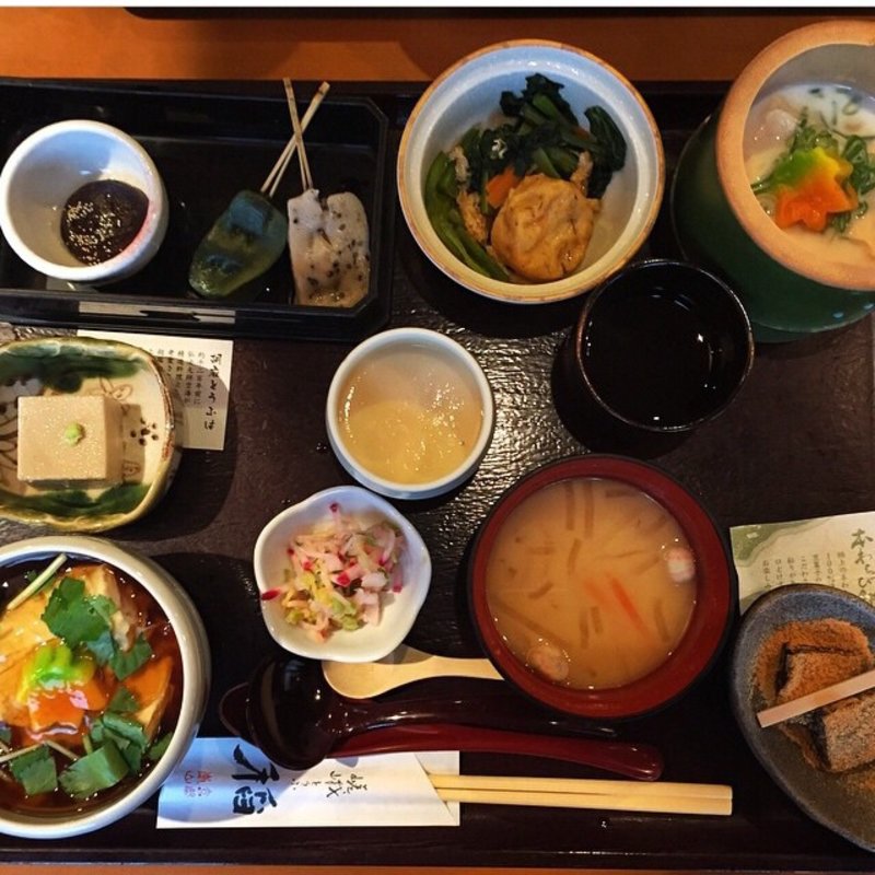 嵐山御膳(嵯峨とうふ　稲 )