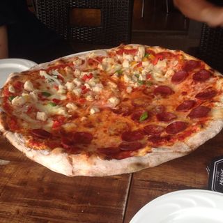 XL size Diablo & chicken pizza half & half(Hannibal Singapore European grill )