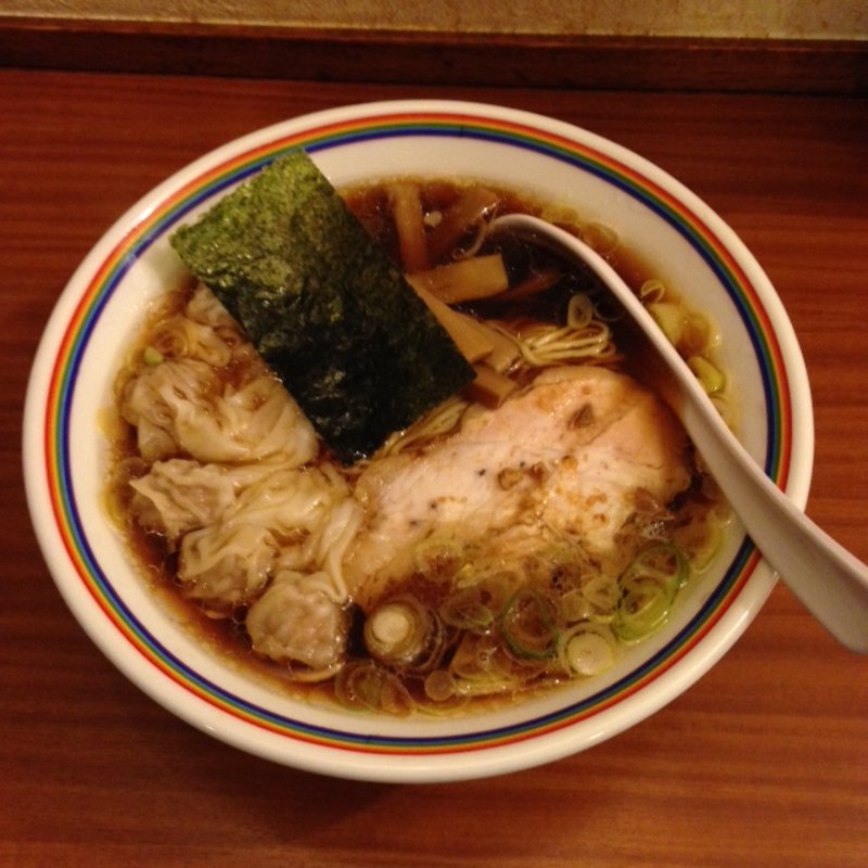 ワンタンメン(ラーメン暁 （あかつき）)