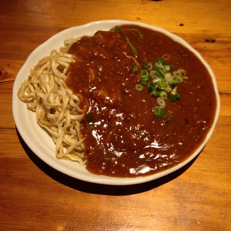 ピリ辛ジャージャーそば(沖縄料理 おとざ)