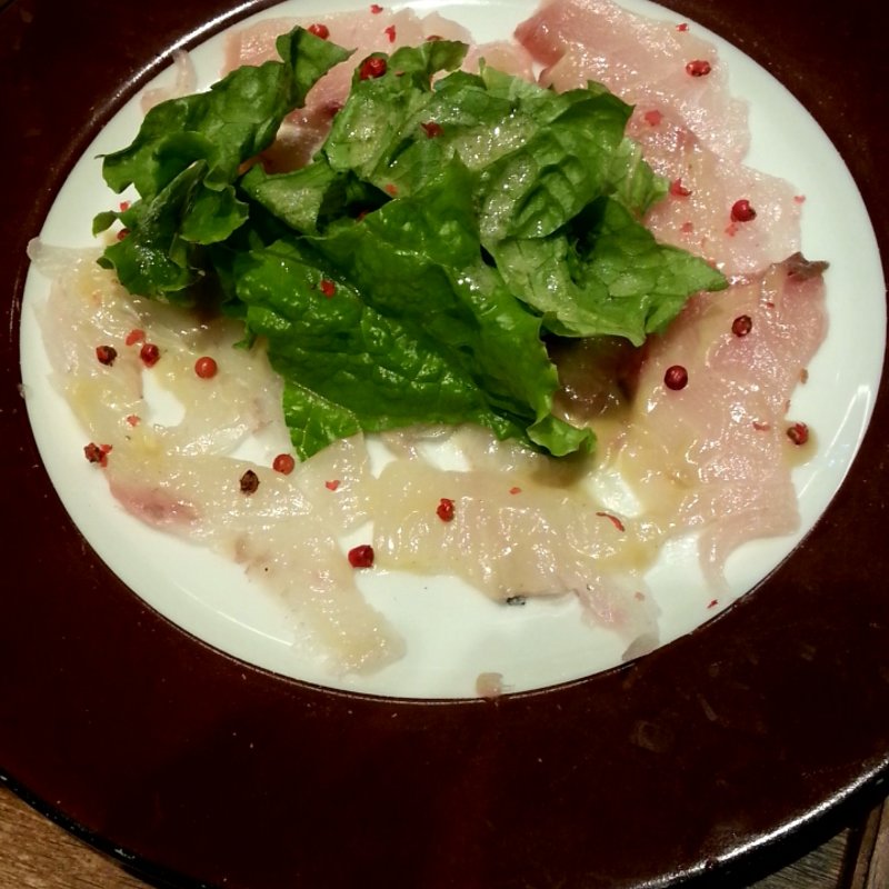 本日の鮮魚カルパッチョ(BELG AUBE 東京芸術劇場)
