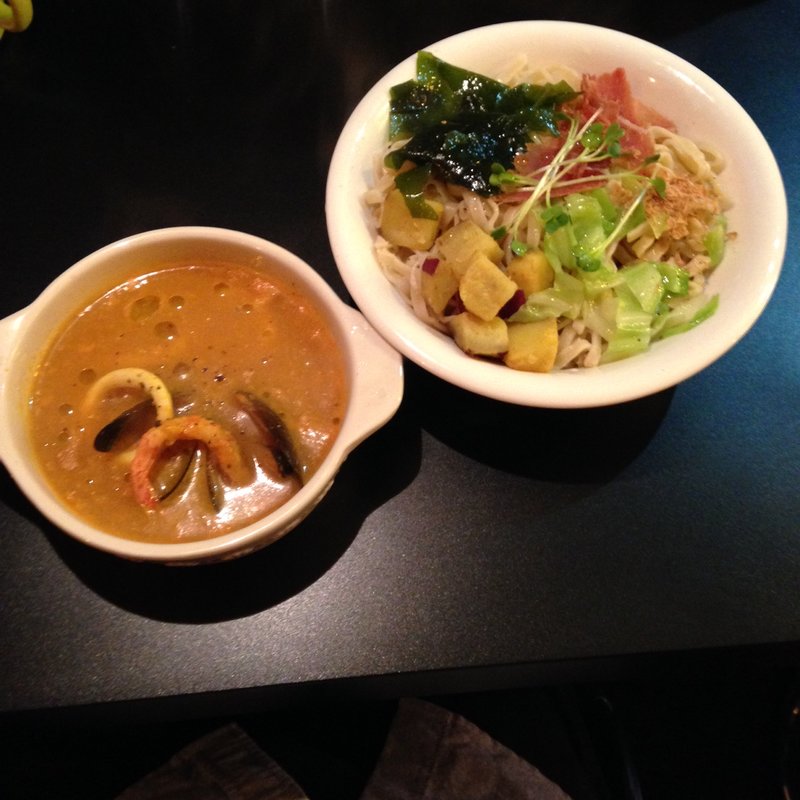 魚介とサフランのスープ スペインつけ生パスタ サルスエラ風(リオブール )