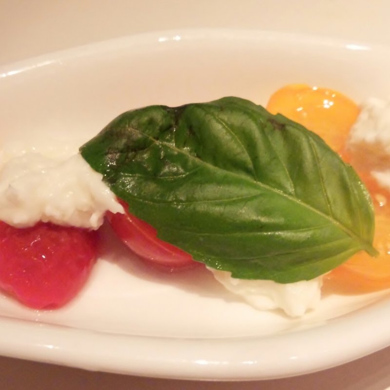 ブラータチーズのカプレーゼ(フラワーズコモン （FLOWERS Common）)