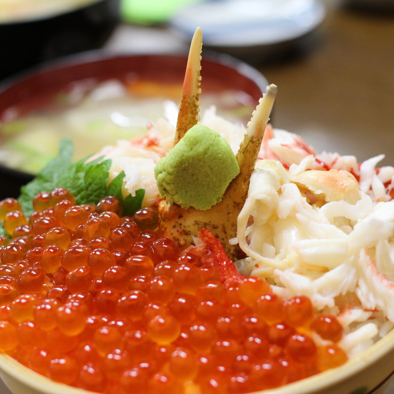 タラバガニ＆イクラ(市場食堂 味処たけだ )