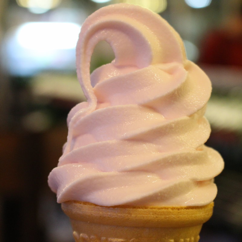 ワインソフトクリーム(北海道ワイナリー)