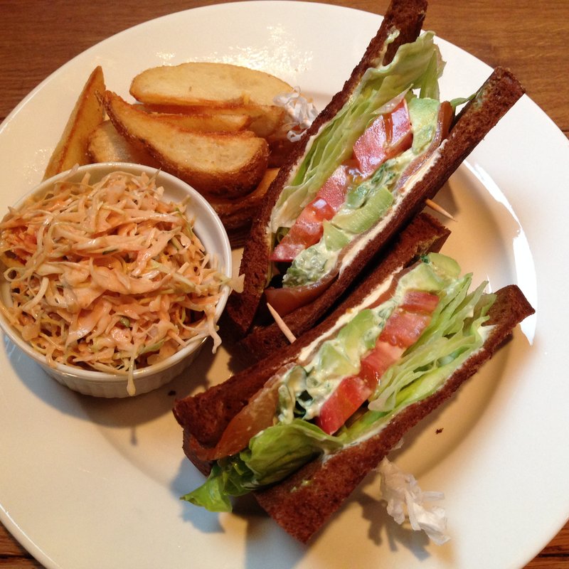 サンドイッチ(アボカドとサーモン）(イグニッションスイッチ)