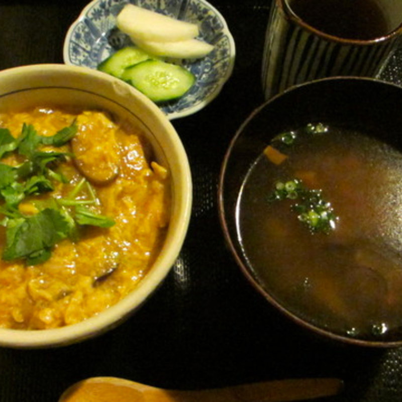 親子丼(鷄由宇 （鶏由宇 とりゆう）)
