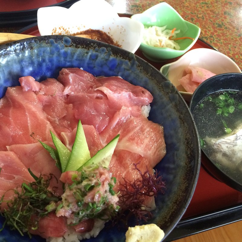 まぐろ丼セット(味処まつばら)