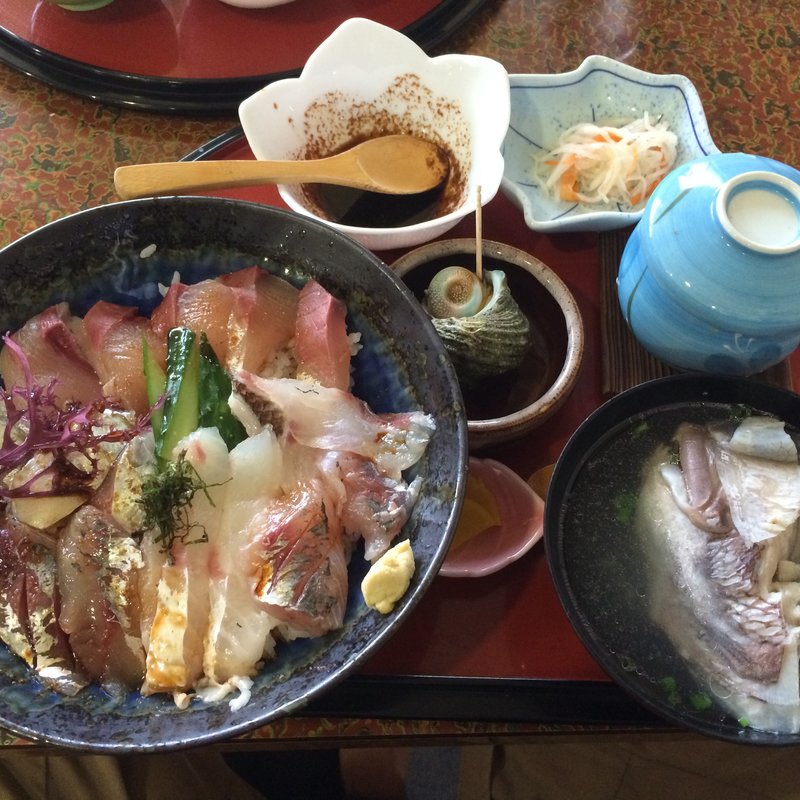 魚島来飯(上)(味処まつばら)
