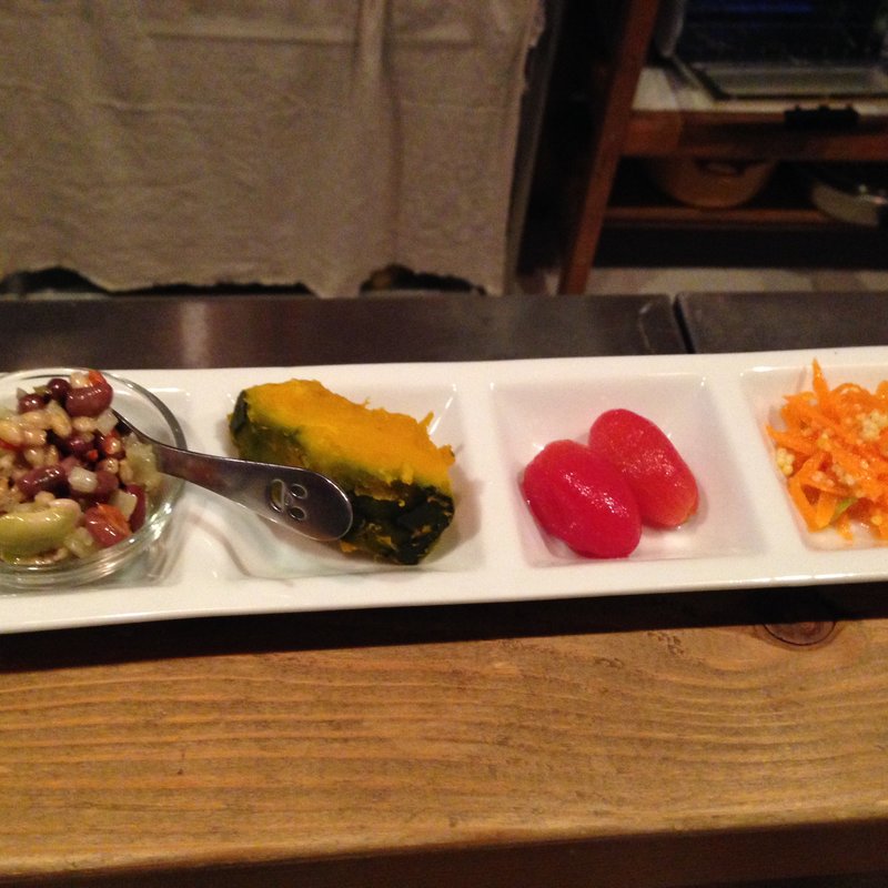 4種の自然力野菜プレート(麦雑穀工房 マイクロブルワリー )