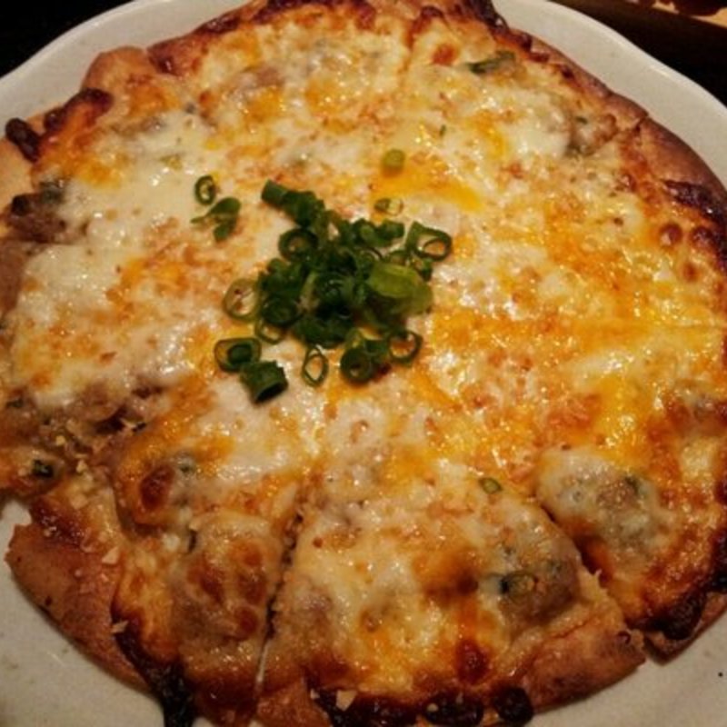 Gyoza Pizza (Izakaya Naru)