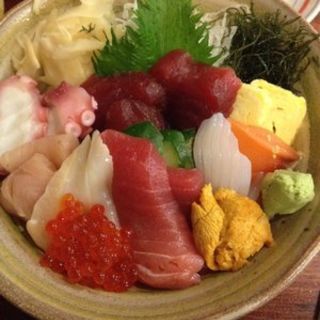 Seafood bowl (Hana no Sato)