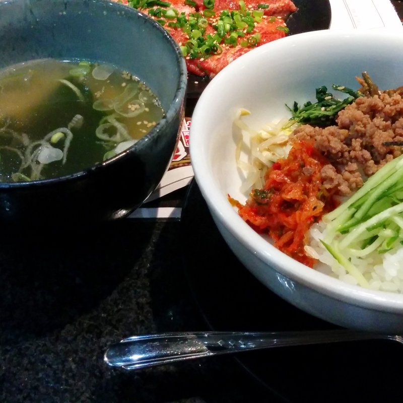 丼ビビンバ(あみやき亭 二俣川店)