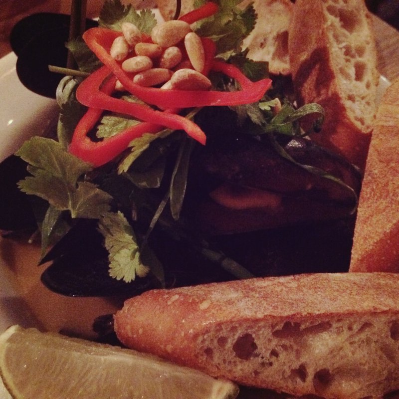  ムール貝とレモングラスのココナッツカレー蒸し(HOFF)