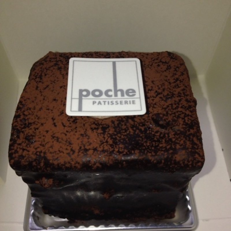 キューブ(パティスリーポッシュ)