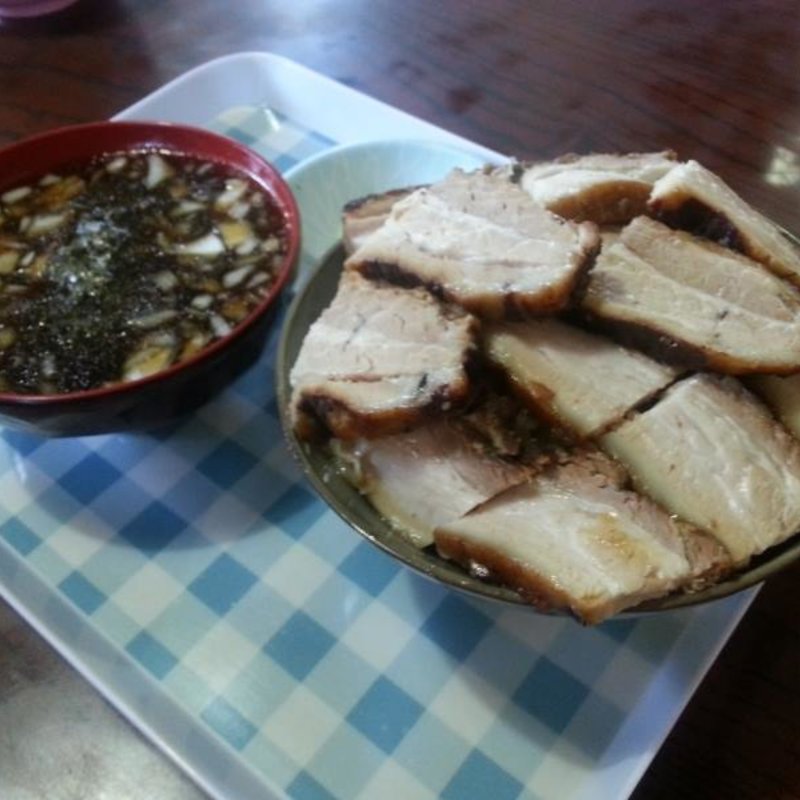 チャーシュー丼(定度ラーメン)