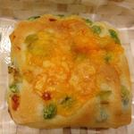 えだ豆チーズパン(ベーカリー＆カフェ ル・パセリ)