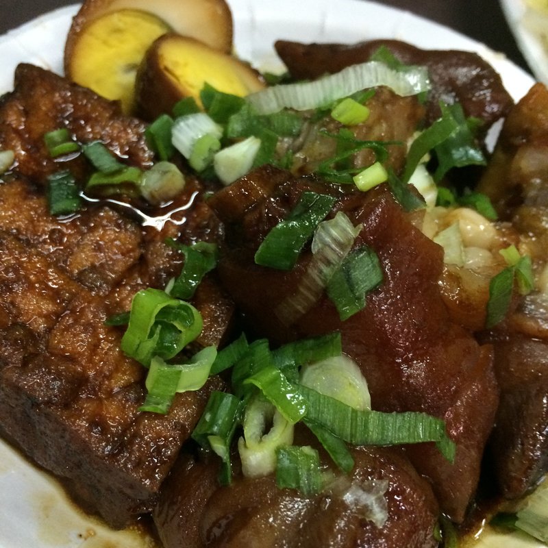 張さんの豚足(張猪御飯)