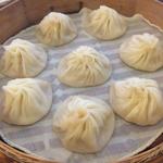 明月小籠包
