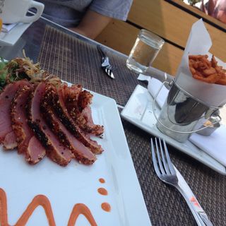 Seared Ahi Salad(Berlin Bistro)