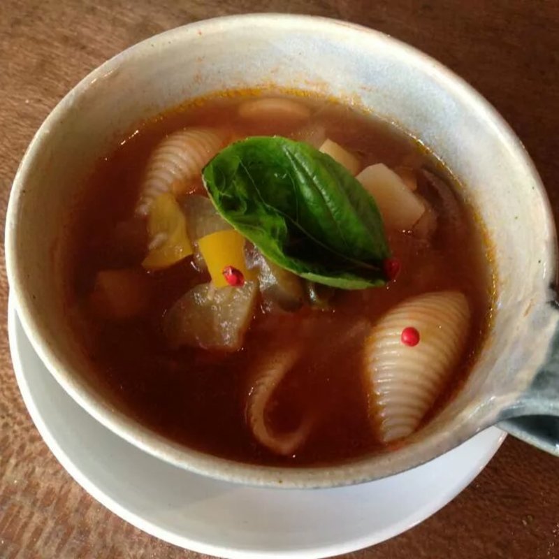 具だくさんミネストローネ(茶屋雨巻)