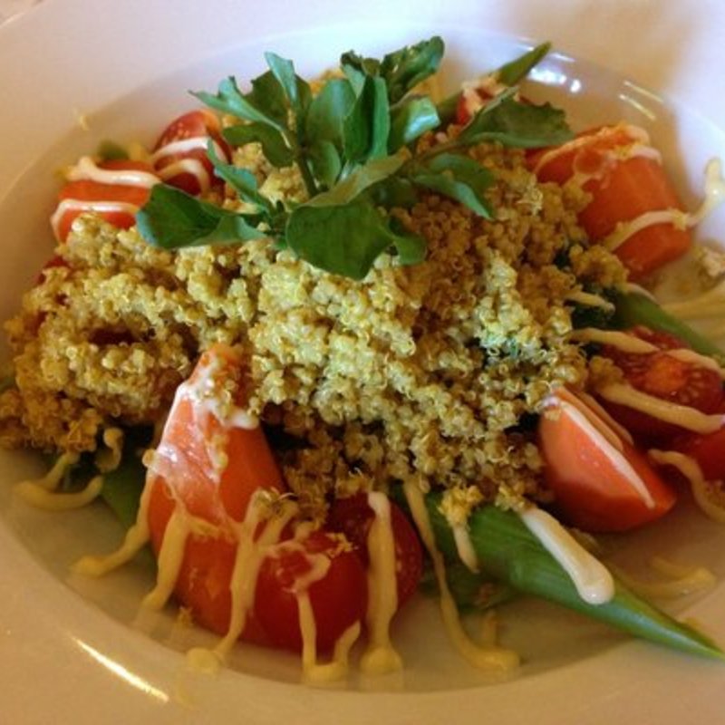 Curried quinoa salad(Spalding House Café)