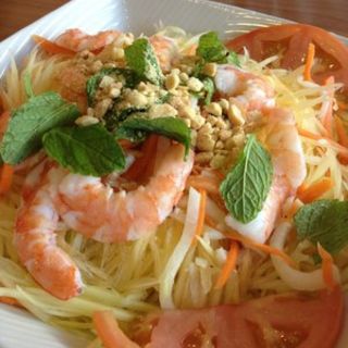 Papaya salad(Mix Plate Cafe)