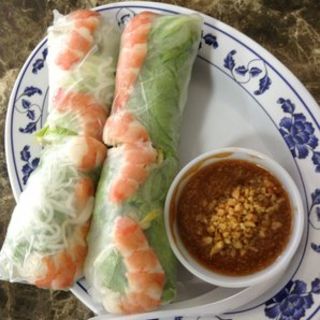 Shrimp summer rolls (Aloha Pho)