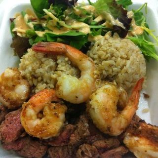 steak and garlic shrimp plate(Shore Fyre Fresh Grill )