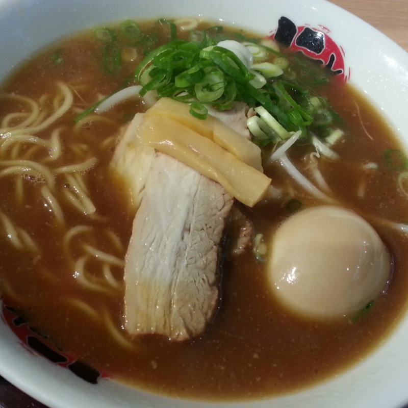 徳島ラーメン煮卵入り(にし利)