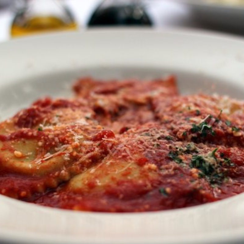 spinach ravioli (Baci Bistro)