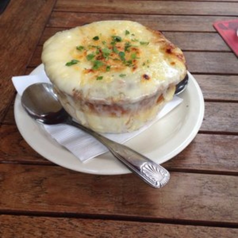 French onion soup(Bella Bistro)