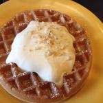 Waffle with MacNut sauce