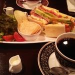 卵と野菜のサンド(カフェ・ラ・ミル 新宿モア4番街店 （Cafe La Mille）)