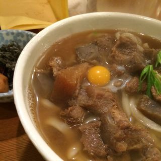 牛すじうどん(讃岐うどん 麺喜やしま 円山町店)