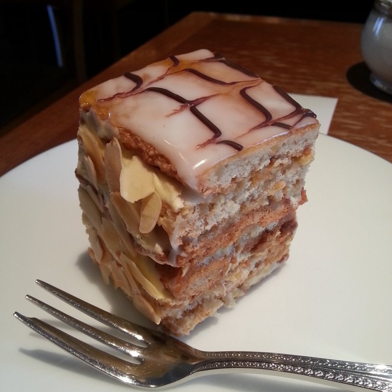 トルテ(カフェ バーンホーフ （CAFE BAHNHOF）)