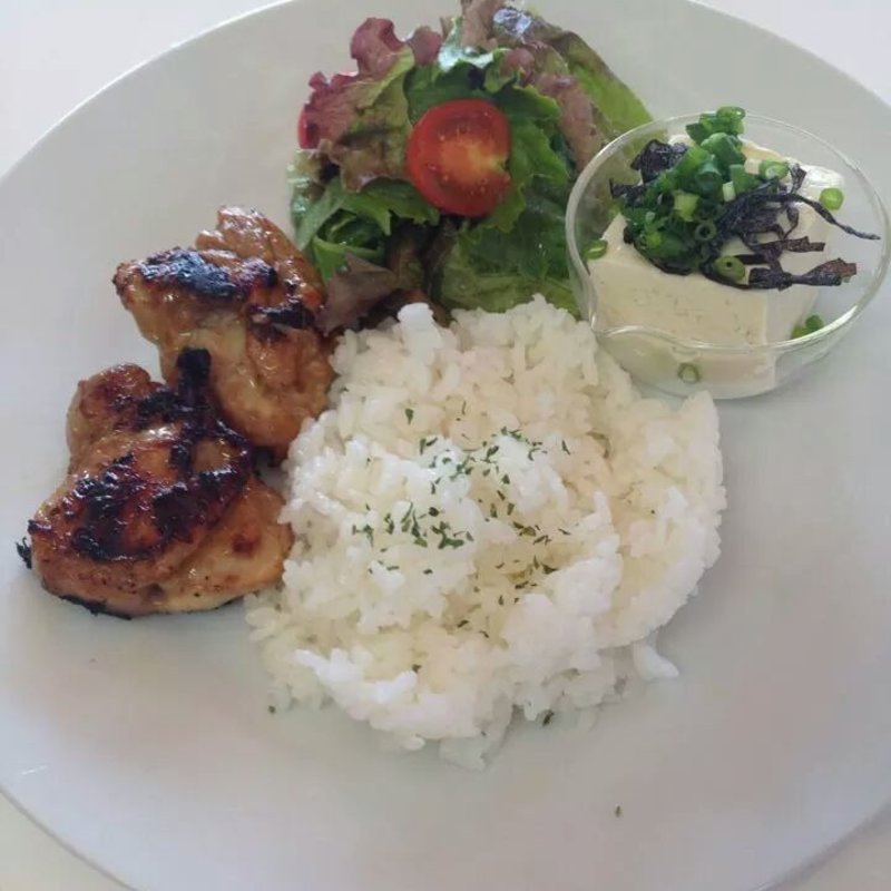 鶏肉の和風照り焼き(きりんカフェ)