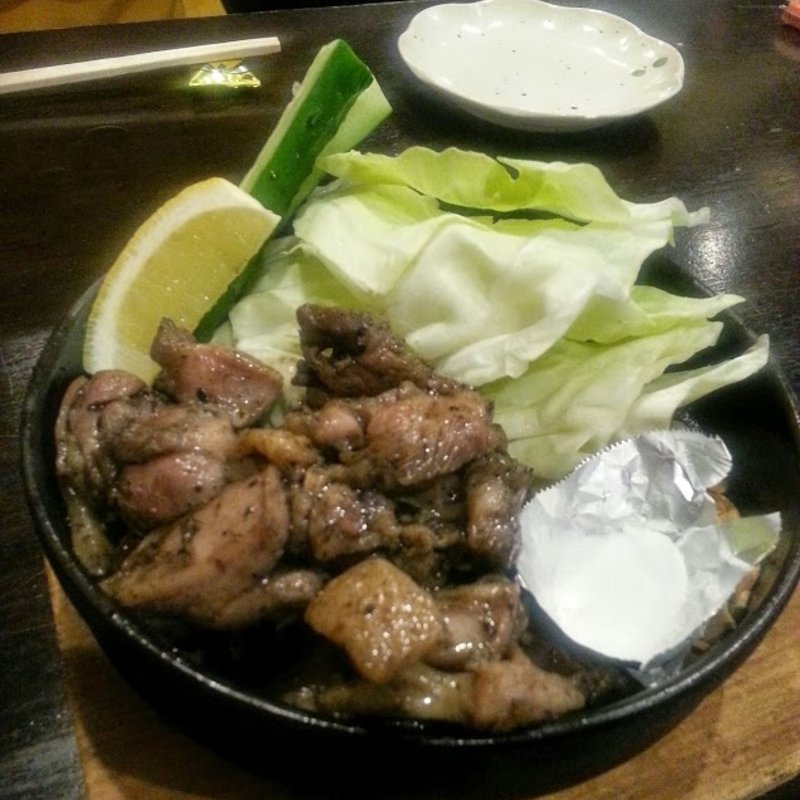 地鶏のもも焼き(ひしゅうや)