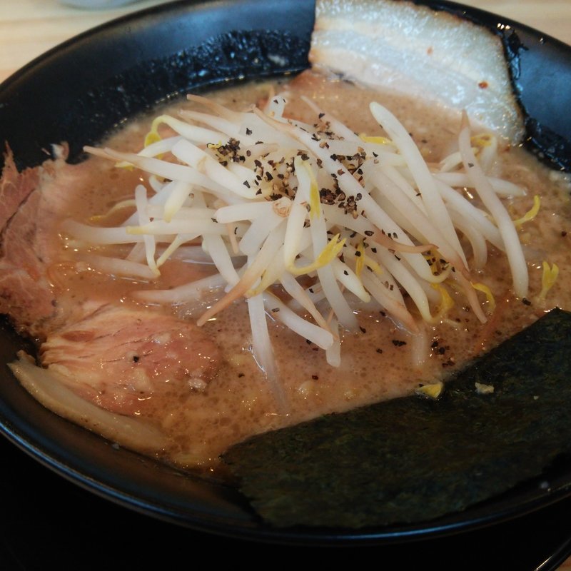 とこ豚骨(麦笑 長浜店 （バクショウ）)