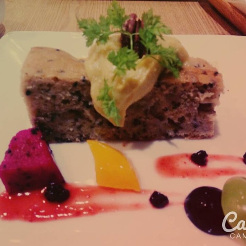 黒ゴマバナナケーキ(たまな食堂)