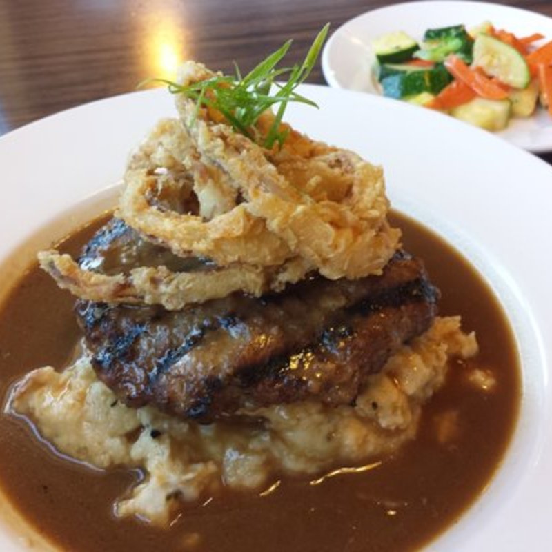 Tina's hamburger steak(Tiano’s Restaurant)