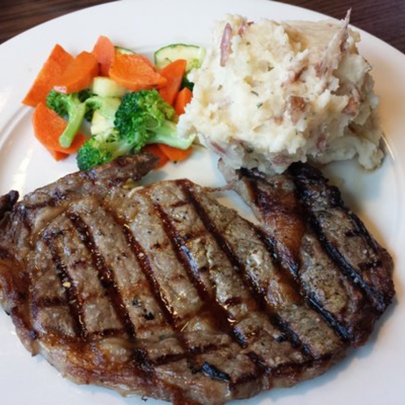 Rib steak(Tiano’s Restaurant)