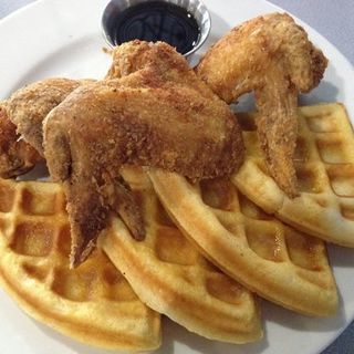 Fried chicken and waffles(Hughley’s Southern Cuisine)