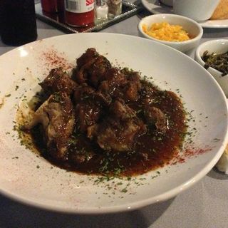 Oxtails(Hughley’s Southern Cuisine)