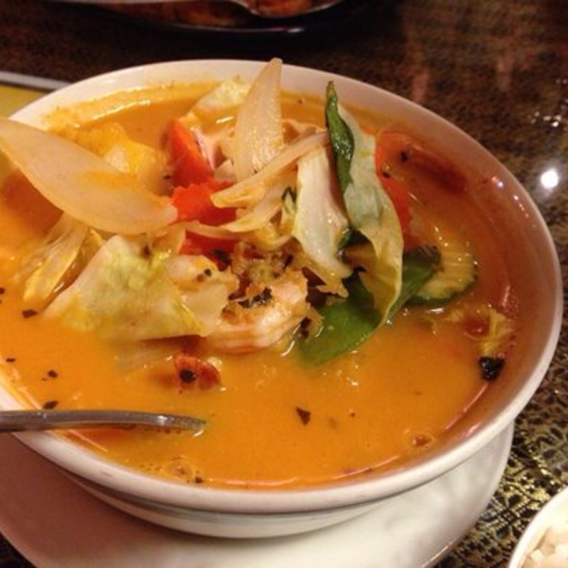 Shrimp pineapple curry(Sombat’s)