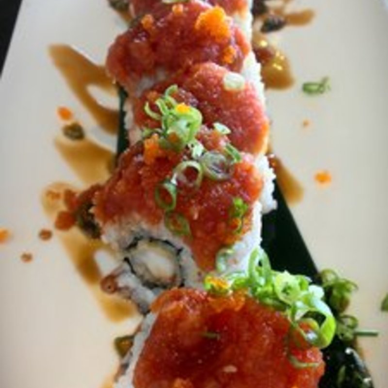 Hot Night Roll(The Sushi House)