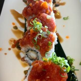 Hot Night Roll(The Sushi House)